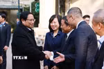 Thủ tướng Phạm Minh Chính thăm, chúc Tết cán bộ, y sĩ, bác sĩ và nhân viên y tế Bệnh viện Phổi trung ương. Ảnh: Dương Giang-TTXVN