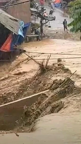 Mối nguy lớn nhất của cơn bão số 3 là lũ quét và sạt lở đất. Ảnh minh họa. (Ảnh: TTXVN phát)