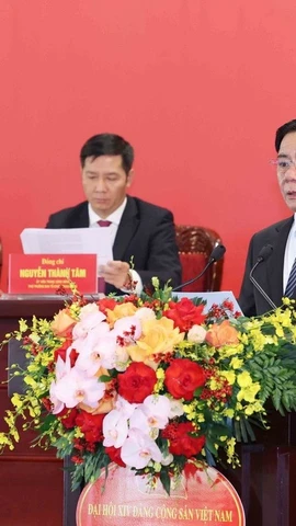 Thường trực Ban Bí thư Trần Cẩm Tú chủ trì họp báo quốc tế về Đại hội Đảng XIV. (Ảnh: Phương Hoa/TTXVN)