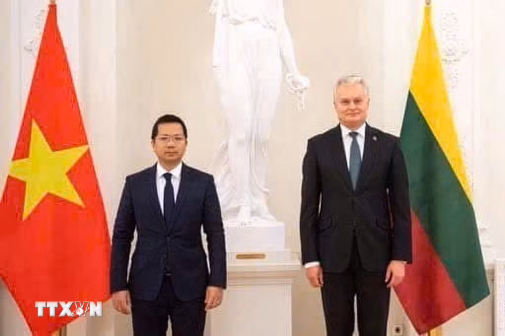 ttxvn-dai-su-ha-hoang-hai-tai-litva.jpg