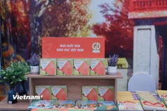 Hội chợ Mùa thu: Ấn tượng gian hàng “Mùa vàng tri thức” của NXB Giáo dục 