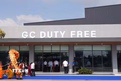 Cửa hàng miễn thuế Thế Kỷ Vàng tại Cửa khẩu quốc tế Mộc Bài-Tây Ninh. (Ảnh: Minh Phú/TTXVN)