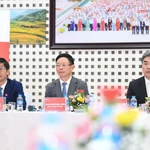 Đại diện Ban Tổ chức tại buổi họp báo thông tin về Chương trình hiến máu Chủ Nhật Đỏ. (Ảnh: PV/Vietnam+)