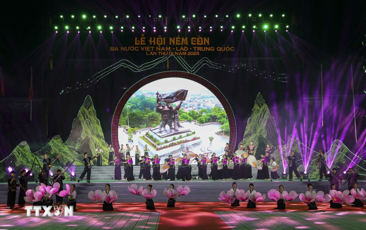 Chương tr&igrave;nh nghệ thuật khai mạc Lễ hội N&eacute;m C&ograve;n 2025