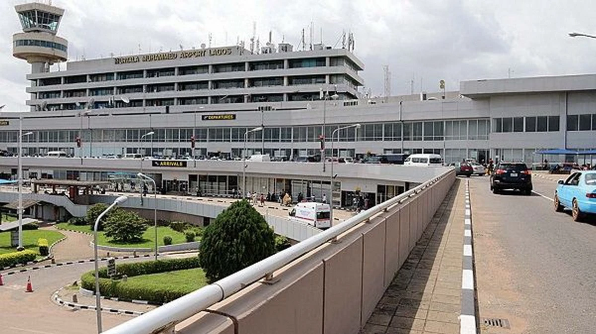 Hỏa hoạn lớn bùng phát tại sân bay quốc tế chính ở Nigeria