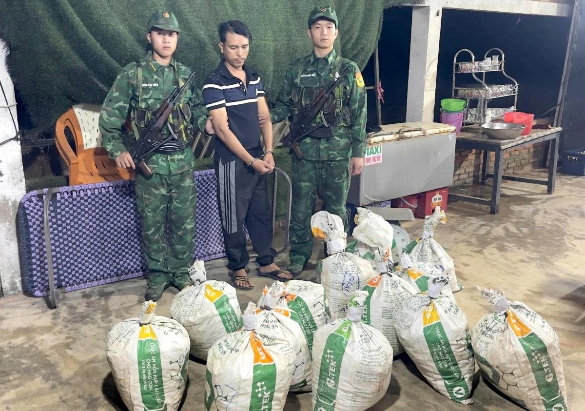 Quảng Ngãi phát hiện vụ vận chuyển trái phép gần 400kg thuốc nổ