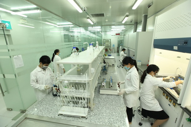 Khám phá hệ thống phòng kiểm nghiệm thực phẩm của VinMart ảnh 1