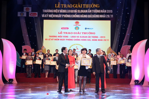 MobiFone đạt giải thưởng Slogan ấn tượng năm 2015 ảnh 1