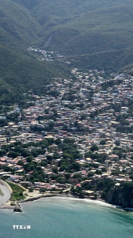 Một khu dân cư tại Maiquetia, Venezuela ngày 1/12/2025. (Ảnh: THX/TTXVN)