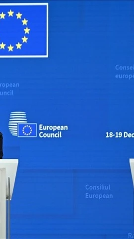 Chủ tịch Ủy ban châu Âu (EC) Ursula von der Leyen (phải) và Chủ tịch Hội đồng châu Âu Antonio Costa. (Nguồn: Aa)