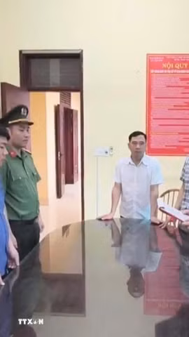 Đối tượng Phạm Quốc Dương tại Cơ quan An ninh điều tra, Công an tỉnh Tuyên Quang. (Ảnh: TTXVN phát)