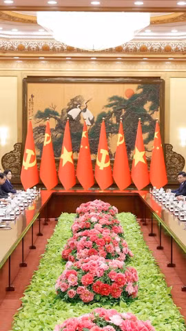 Tổng Bí thư, Chủ tịch nước Tô Lâm hội đàm với Tổng Bí thư, Chủ tịch nước Trung Quốc Tập Cận Bình. (Ảnh: Thống Nhất/TTXVN)