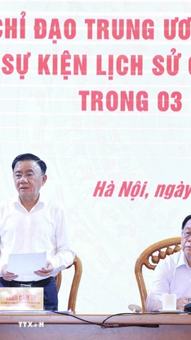 Ông Trần Cẩm Tú, Ủy viên Bộ Chính trị, Thường trực Ban Bí thư, Trưởng Ban Chỉ đạo Trung ương phát biểu chỉ đạo cuộc họp. (Ảnh: Phương Hoa/TTXVN)