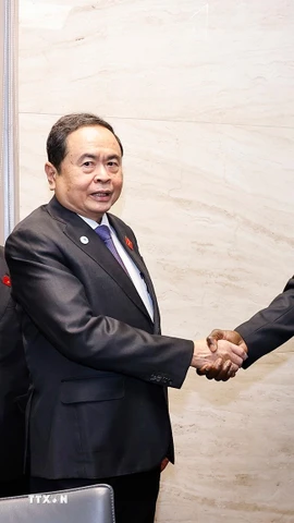 Chủ tịch Quốc hội Trần Thanh Mẫn gặp Chủ tịch Quốc hội Cuba Esteban Lazo Hernandez. (Ảnh: Doãn Tấn/TTXVN)