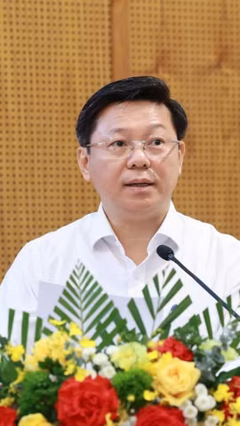 Đồng chí Trần Thanh Lâm, Ủy viên Trung ương Đảng, Phó Trưởng Ban Tuyên giáo và Dân vận Trung ương phát biểu chỉ đạo hội nghị. (Ảnh: Phương Hoa/TTXVN)
