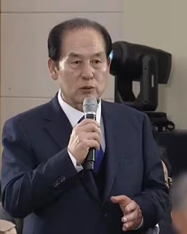 Chủ tịch huyện Jindo Kim Hee Soo. (Nguồn: Chosun Daily)