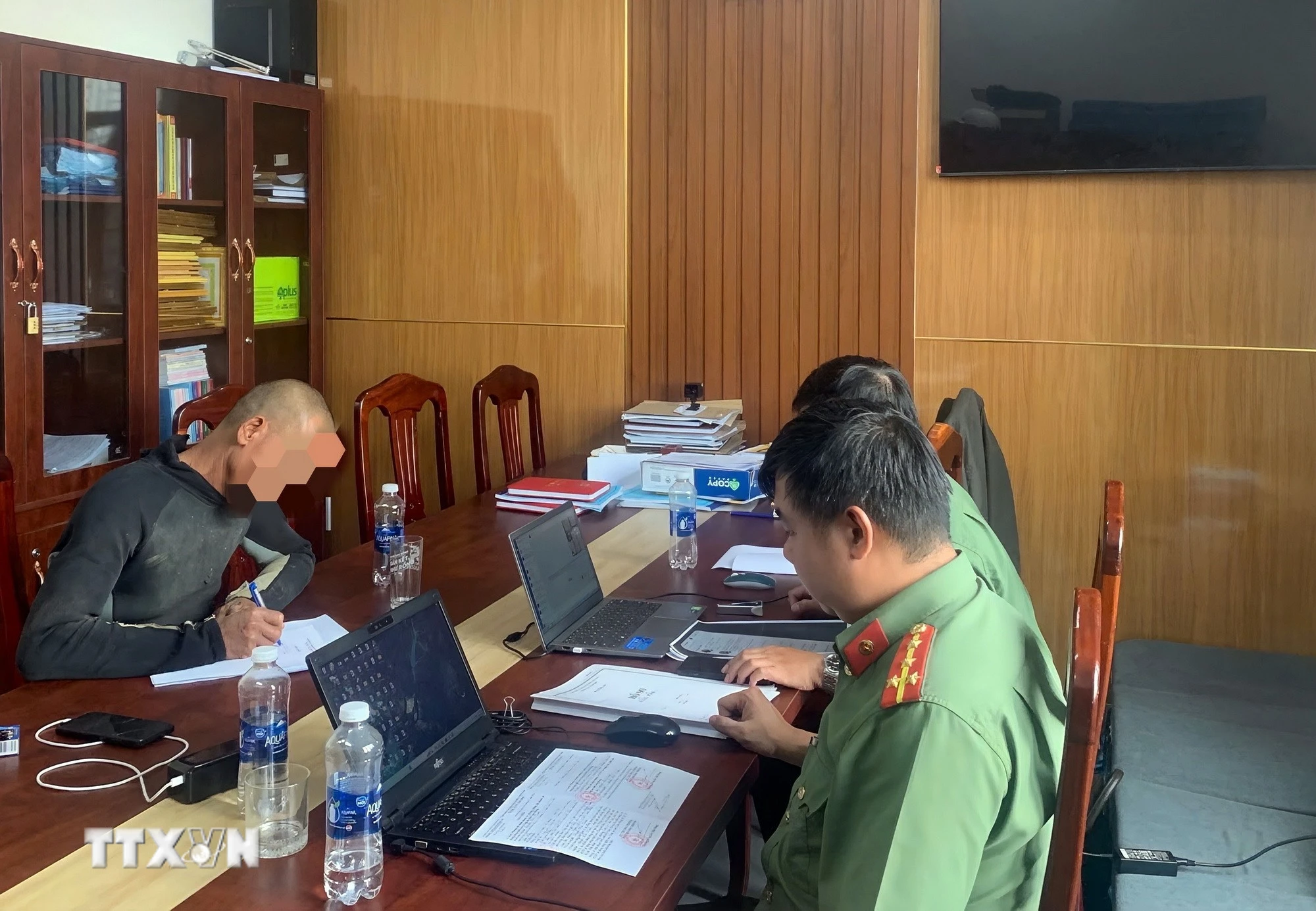 Xử lý 2 trường hợp thông tin sai sự thật về bầu cử trên mạng xã hội