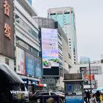 Banner tuyên truyền về năm APEC 2026 tại khu vực Hoa Cường Bắc (Thâm Quyến, Trung Quốc). (Ảnh: Việt Đức/Vietnam+)