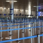 Cảnh vắng vẻ tại sân bay quốc tế Ben Gurion gần Tel Aviv, Israel khi nước này đóng cửa không phận, ngày 28/2/2026. (Nguồn: THX/TTXVN)