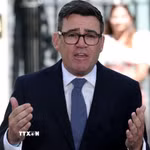 Tân Thủ tướng Anh Andy Burnham phát biểu tại London ngày 20/7/2026. (Ảnh: THX/TTXVN phát)