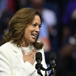 Bà Kamala Harris phát biểu trong cuộc vận động tranh cử Tổng thống Mỹ ở Savannah GA, ngày 29/8/2024. (Nguồn: AA/TTXVN)