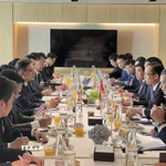 Quang cảnh cuộc hội đàm giữa Bộ trưởng Ngoại giao Lê Hoài Trung (bên phải) và Bộ trưởng Ngoại giao Thái Lan Sihasak Phuangketkeow. (Ảnh: TTXVN phát)