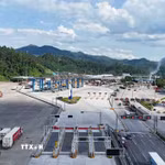 Toàn cảnh cửa khẩu thông minh Hữu Nghị Quan-Hữu Nghị Trung-Việt. (Nguồn: TTXVN phát)