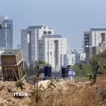 Hệ thống phòng thủ tên lửa Vòm Sắt được triển khai gần Tel Aviv, Israel. (Nguồn: THX/TTXVN)