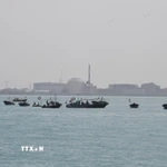 Tàu chiến của Lực lượng Vệ binh Cách mạng Hồi giáo Iran được triển khai tại Vịnh Persian, gần Bushehr, Iran. (Nguồn: THX/TTXVN)