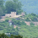 Khu vực biên giới Triều Tiên, nhìn từ tỉnh Gyeonggi, Hàn Quốc. (Nguồn: Yonhap/TTXVN)