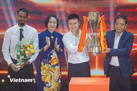 Dàn sao Công an Hà Nội thống trị hàng loạt giải thưởng tại V-League Awards 2026