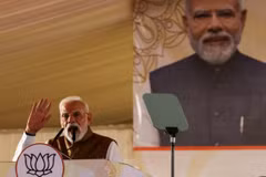 Thủ tướng Narendra Modi đã khai mạc Đại hội Di động Ấn Độ (IMC) lần thứ 9 tại Trung tâm hội nghị Yashobhoomi, mở màn sự kiện công nghệ và viễn thông lớn nhất châu Á. (Nguồn: Reuters)