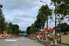Cùng với người dân cả nước hân hoan chào mừng Tết Độc lập 2/9, đồng bào miền núi phía Tây tỉnh Nghệ An cũng tổ chức nhiều hoạt động văn hóa, văn nghệ, thể thao vui chơi, giao lưu trong những ngày nghỉ lễ. (Nguồn: Vietnam+)