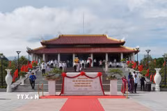 Công trình Công viên tưởng niệm các Anh hùng Liệt sỹ Ngũ Hành Sơn được khởi công xây dựng vào ngày 21/10/2025 với tổng kinh phí đầu tư hơn 26 tỷ đồng từ nguồn ngân sách thành phố, tại khu đất dưới chân núi Thổ Sơn, nằm trong khuôn viên Danh lam thắng cảnh quốc gia đặc biệt Ngũ Hành Sơn. (Ảnh: Anh Dũng/TTXVN)