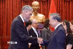 Tổng Bí thư, Chủ tịch nước Tô Lâm tiếp đồng chí Miguel Mejia, Tổng Bí thư Đảng Phong trào Cánh tả Thống nhất (MIU), Bộ trưởng Bộ Chính sách Hội nhập Khu vực của Cộng hòa Dominicana. (Ảnh: Thống Nhất/TTXVN)
