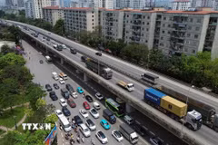 CSGT tổ chức mượn chiều đường, phân luồng giảm ùn tắc cao tốc Cao Bồ-Pháp Vân