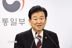 Bộ trưởng Thống nhất Hàn Quốc Chung Dong Young (Ảnh: Yonhap/TTXVN)