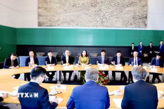Phó Chủ tịch Quốc hội Đức Bodo Ramelow trong buổi tiếp Phó Chủ tịch nước Võ Thị Ánh Xuân ngày 2/7/2025 đã thông báo việc ông và Quốc hội Đức khởi động quá trình xin ý kiến các bên liên quan để tiến tới phê chuẩn EVIPA. (Nguồn: TTXVN phát)