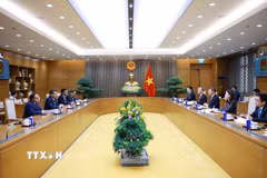 Thủ tướng Lê Minh Hưng tiếp Quốc vụ khanh phụ trách Ngoại giao Cộng hòa Ấn Độ Pabitra Margherita. (Ảnh: Dương Giang/TTXVN)