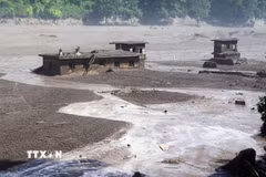 Khu vực bị tàn phá do lũ quét cuốn theo bùn đất tại huyện Rasuwa, Nepal, ngày 26/8/2026. (Ảnh: ANI/TTXVN phát)