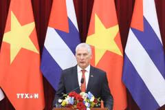 Bí thư thứ Nhất Đảng Cộng sản Cuba, Chủ tịch nước Cuba Miguel Díaz-Canel Bermúdez phát biểu tại Lễ kỷ niệm 65 năm thiết lập quan hệ ngoại giao Việt Nam-Cuba, ngày 1/9/2025. (Ảnh: Thống Nhất/TTXVN)