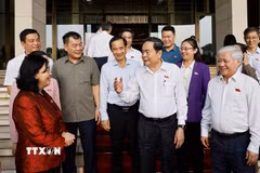 Chủ tịch Quốc hội Trần Thanh Mẫn gặp mặt các đại biểu Quốc hội khóa XVI thuộc khối Mặt trận Tổ quốc Việt Nam ở Trung ương và địa phương. (Ảnh: Doãn Tấn/TTXVN)