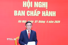 Đồng chí Trần Cẩm Tú, Ủy viên Bộ Chính trị, Thường trực Ban Bí thư, Bí thư Đảng ủy các cơ quan Đảng Trung ương chủ trì hội nghị. (Ảnh: Phương Hoa/TTXVN)
