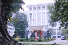 Việt Nam-Lào đẩy nhanh các dự án kết nối giao thông, năng lượng