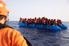 Người di cư ngoài khơi bờ biển Libya. (Ảnh minh họa: AFP/ TTXVN)
