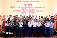 Tổng Bí thư, Chủ tịch nước Tô Lâm và các đại biểu. (Ảnh: Thống Nhất/TTXVN)