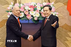 Chủ tịch Quốc hội Trần Thanh Mẫn tiếp Thượng nghị sỹ Alberto Anaya Gutiérrez, Tổng Bí thư Đảng Lao động Mexico. (Ảnh: Doãn Tấn/TTXVN)