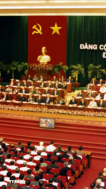 Đại hội đại biểu toàn quốc Đảng Cộng sản Việt Nam lần thứ IX. (Ảnh: TTXVN)