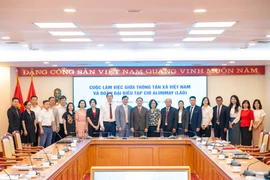 Tạp chí Lào đến Việt Nam tìm hiểu kinh nghiệm làm báo hiện đại