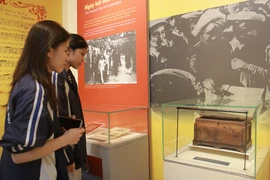 Cùng ngắm hòm phiếu được dùng trong cuộc bầu cử đầu tiên cách đây 80 năm